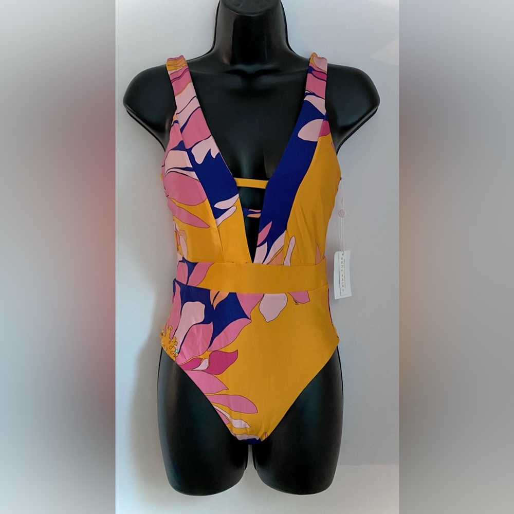 (SOLD) NWT Trina Turk Women’s One Piece Swim Suit, Size 6